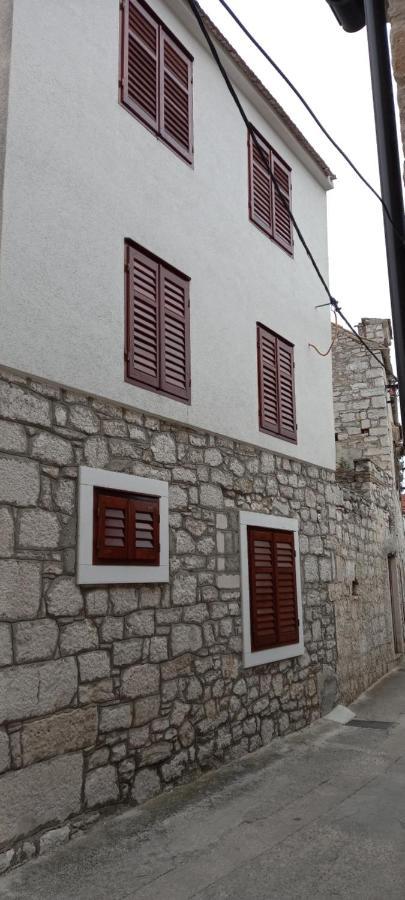 Studio Apartman Kata Prvic Sepurine Exterior foto